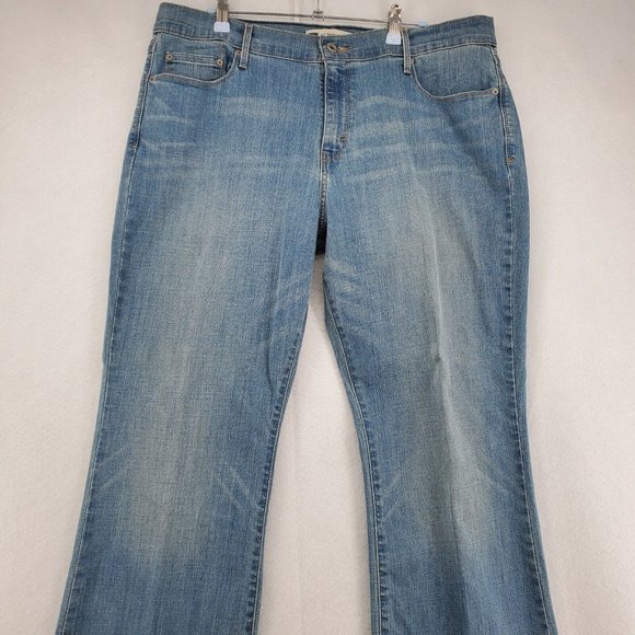 Levi 515 Jeans Women’s Boot Cut Embroidered on rear pockets Blue Size 14 Short - Picture 4 of 12